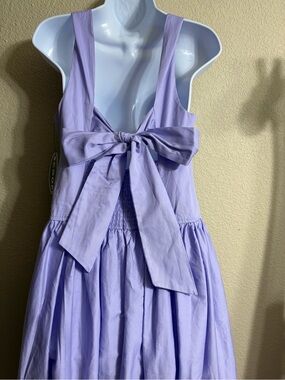 Scoop Sleeveless Lavender Midi Dress with Pockets